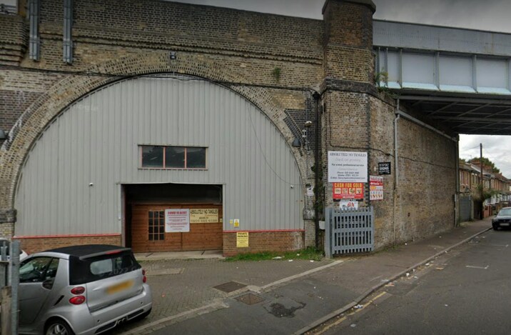 17 Sherwood Rd, Harrow à vendre Photo du bâtiment- Image 1 de 1