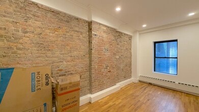 16 E 41st St, New York, NY à louer Photo intérieure- Image 2 de 5