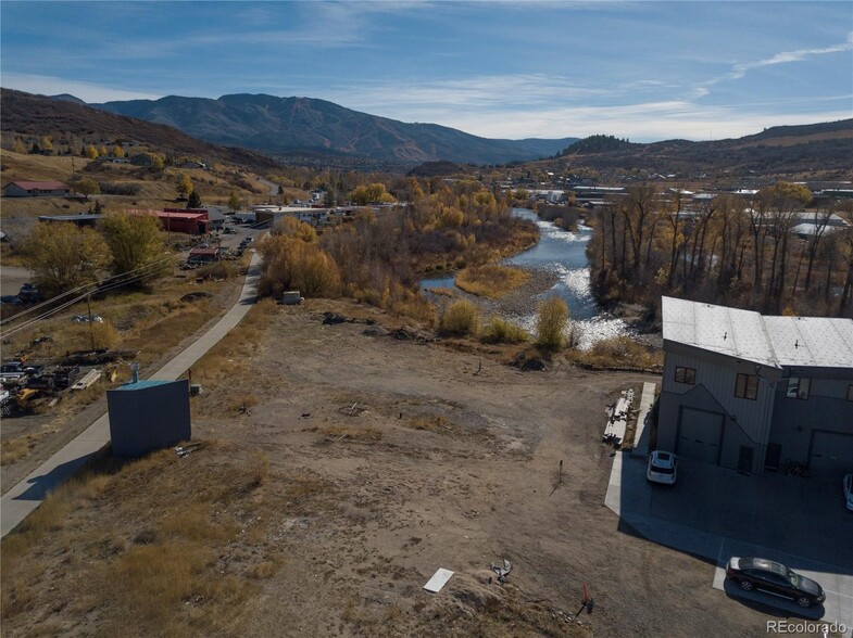 1940 Bridge Ln, Steamboat Springs, CO à vendre - Photo du b timent - Image 3 de 10