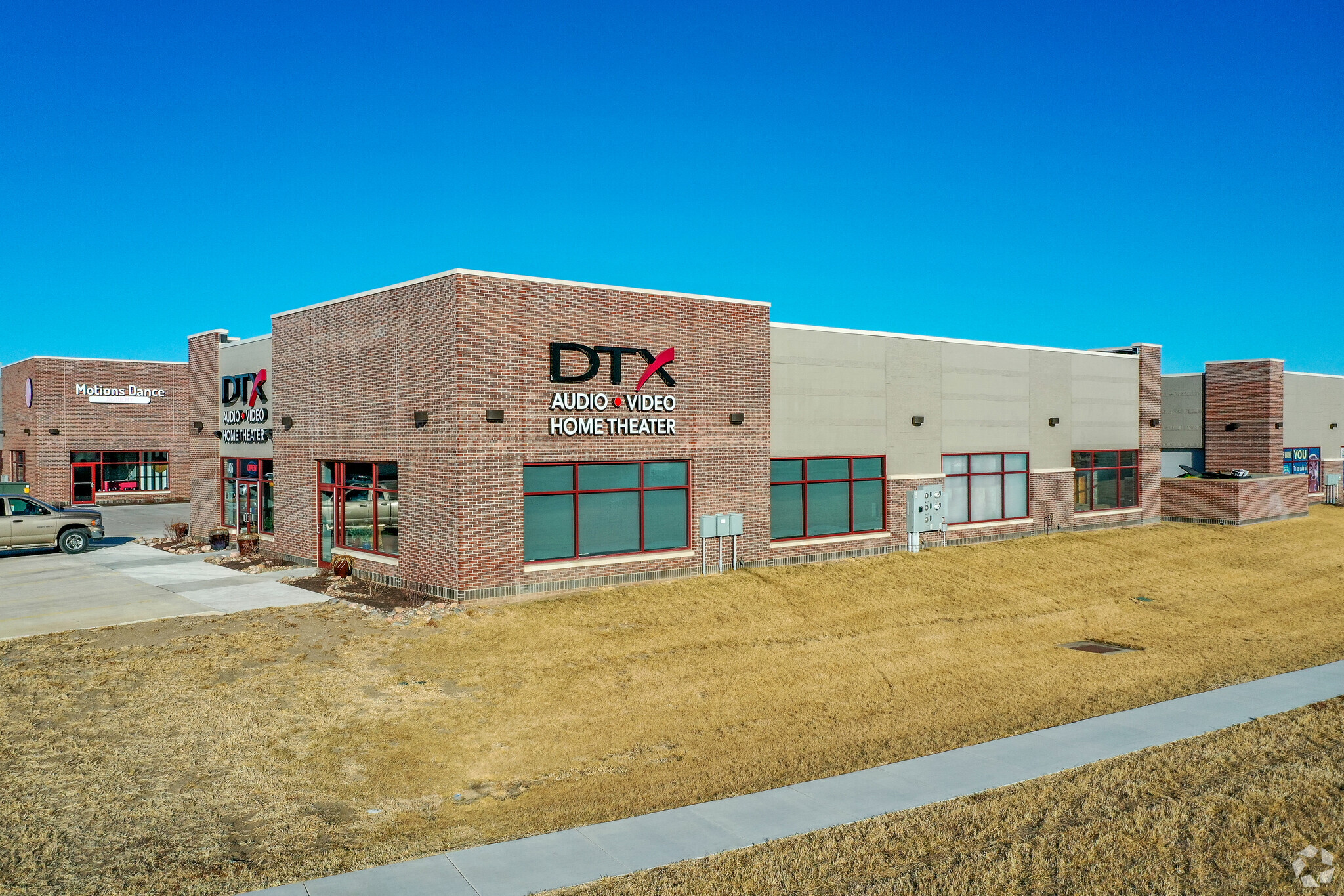 8435 Executive Woods Dr, Lincoln, NE for lease Building Photo- Image 1 of 4