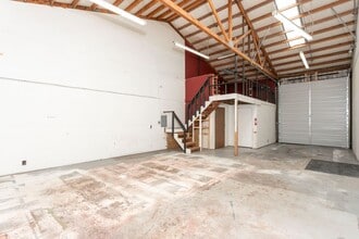 1120 Bailey Hill Rd, Eugene, OR for lease Interior Photo- Image 1 of 14