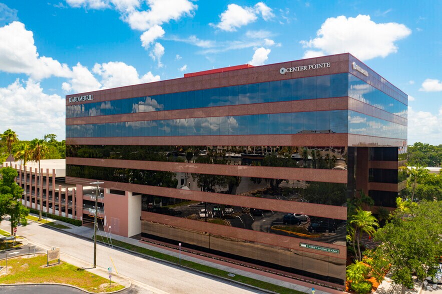 2033 Main St, Sarasota, FL à louer - Photo principale - Image 1 de 26