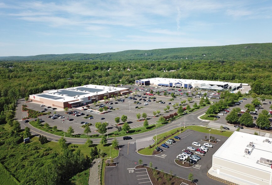 400 Executive Blvd S, Southington, CT for lease - Primary Photo - Image 1 of 1