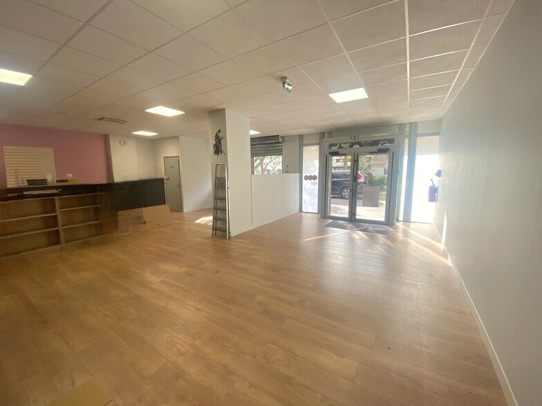 Avenue Jules Cantini, Marseille for lease - Interior Photo - Image 2 of 6