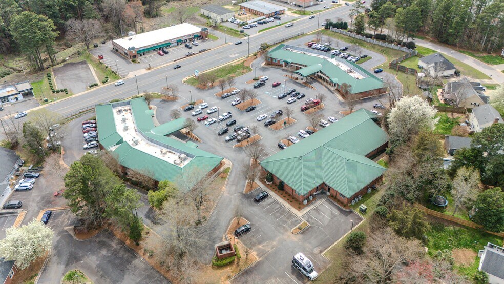 410 S Herlong Ave, Rock Hill, SC à louer - Photo du bâtiment - Image 3 de 6