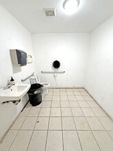 10601 S Prairie Ave, Inglewood, CA à louer Photo intérieure- Image 2 de 5