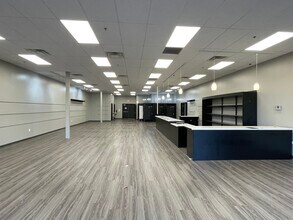 11479-11495 Berry Rd, Waldorf, MD for lease Interior Photo- Image 2 of 8