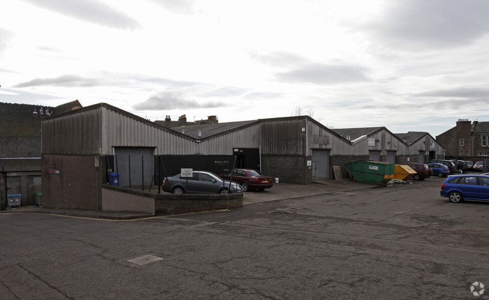 Mid Wynd, Dundee for sale - Primary Photo - Image 1 of 1