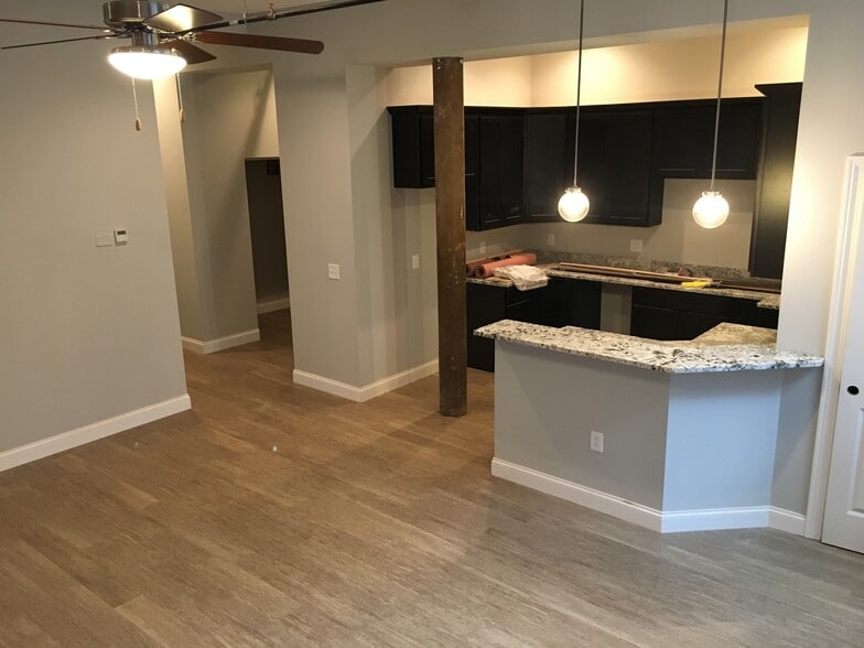 1224 Huron Rd E, Cleveland, OH for sale - Interior Photo - Image 3 of 10