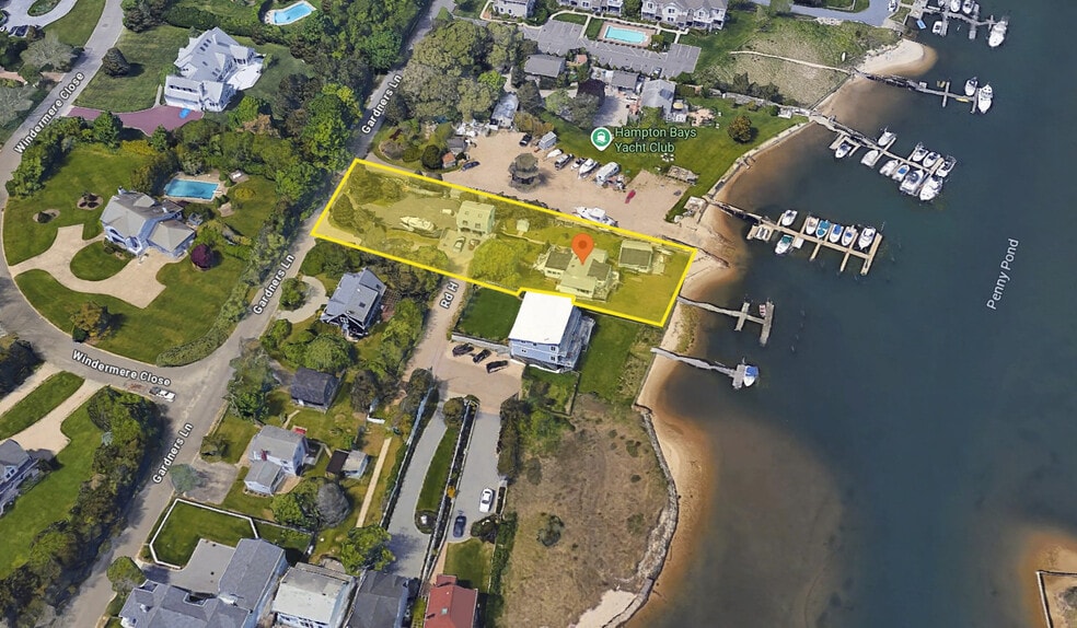 35 Gardners Ln, Hampton Bays, NY for sale - Building Photo - Image 2 of 27