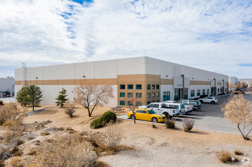 7300 Meridian Pl NW, Albuquerque, NM à vendre - Photo principale - Image 1 de 8