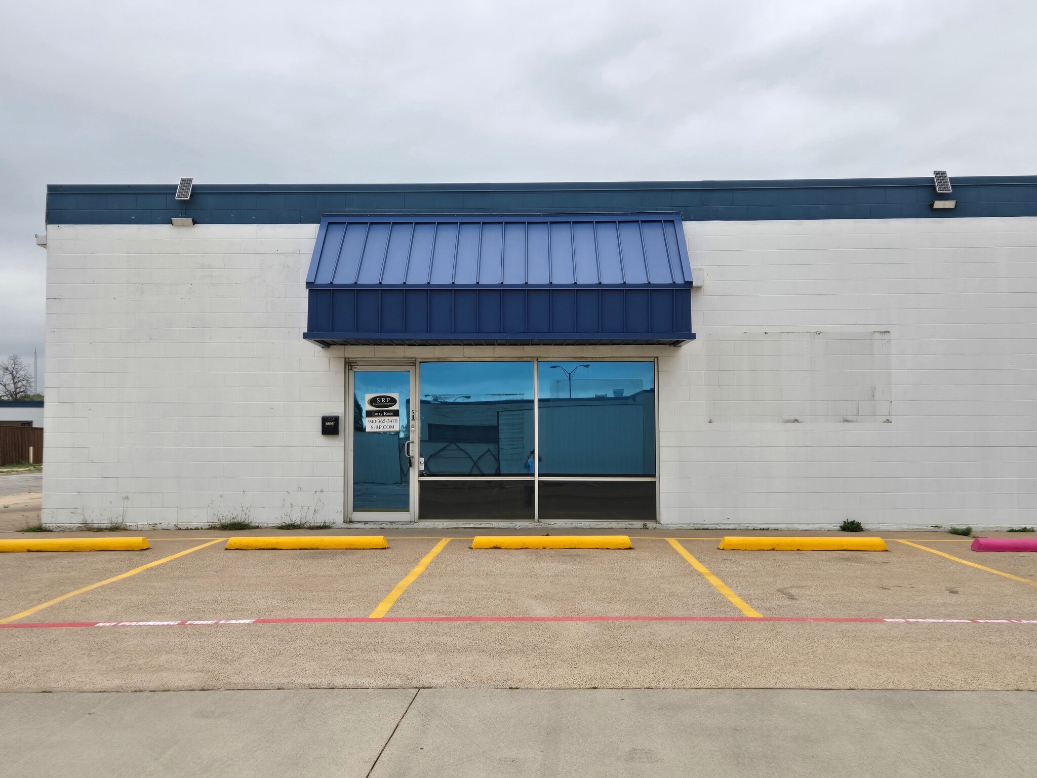 7723-7729 Maplewood Ave, North Richland Hills, TX à louer Photo intérieure- Image 1 de 3