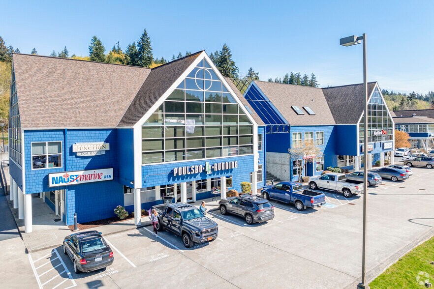 19735 10th Ave NE, Poulsbo, WA à louer - Photo du bâtiment - Image 2 de 7