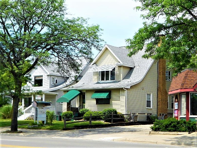 1909 E Michigan Ave, Lansing, MI for sale - Building Photo - Image 1 of 1