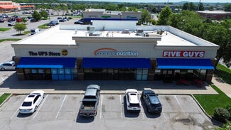 Plus de détails pour 1910-2040 W 31st St, Lawrence, KS - Commerce de détail à louer