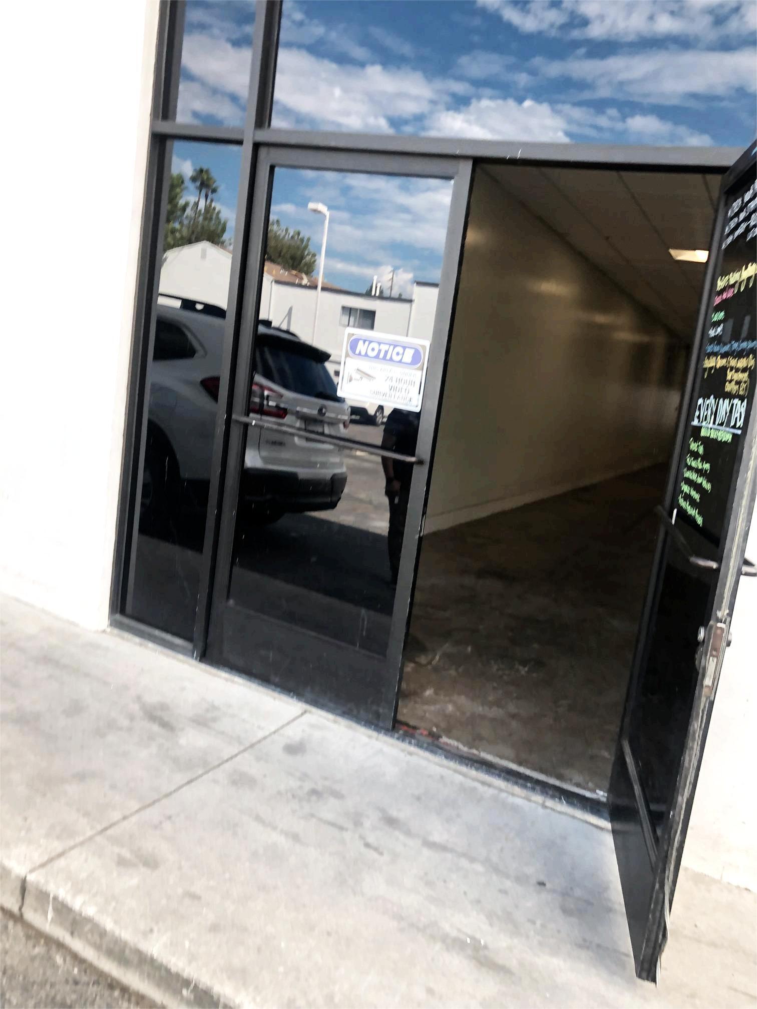 5535-5551 Balboa Blvd, Encino, CA for lease Building Photo- Image 1 of 2