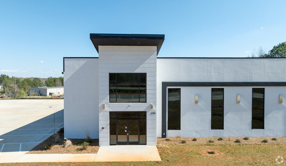 4162 N NC 16 Business Hwy, Denver, NC for sale - Building Photo - Image 2 of 4