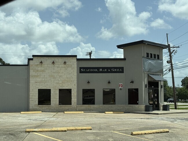 Plus de détails pour 3520 Nederland Ave, Nederland, TX - Commerce de détail à vendre