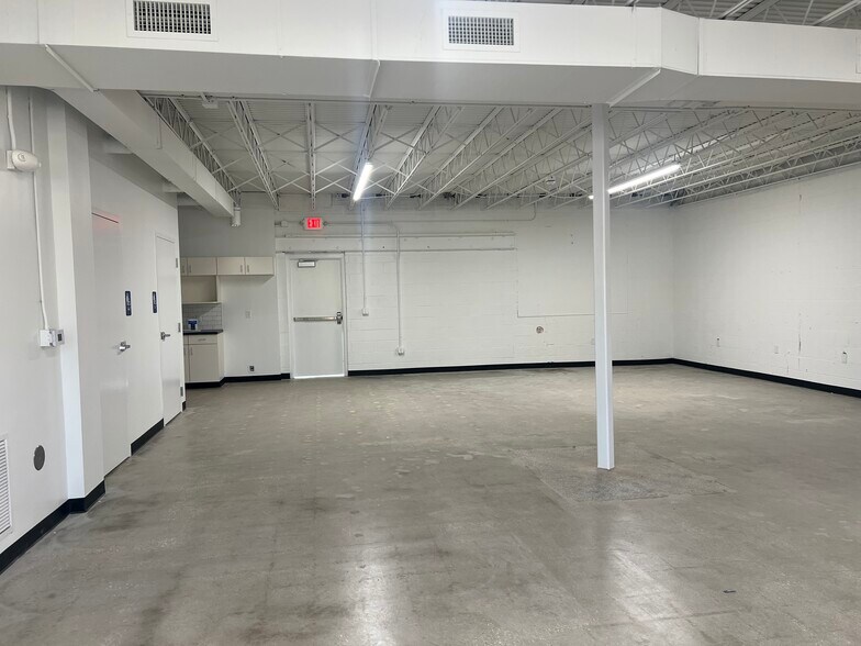 3727 Broadway St, Kansas City, MO à vendre - Photo intérieure - Image 2 de 8