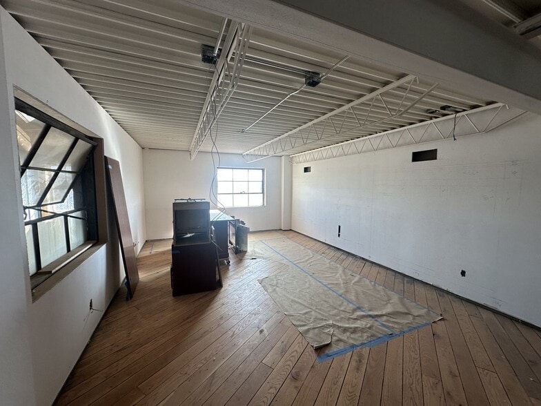 1959 Sterling Ave NW, Grand Rapids, MI for sale - Building Photo - Image 2 of 8