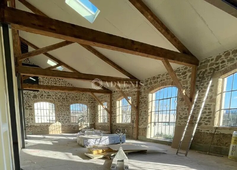 Flex in Chaponost for sale Building Photo- Image 1 of 9
