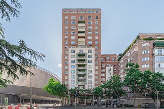 Plus de détails pour Paseo Castellana, 140, Madrid - Bureau à louer