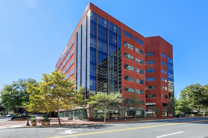 7700 Old Georgetown Rd, Bethesda, MD à louer - Photo du bâtiment - Image 2 de 18
