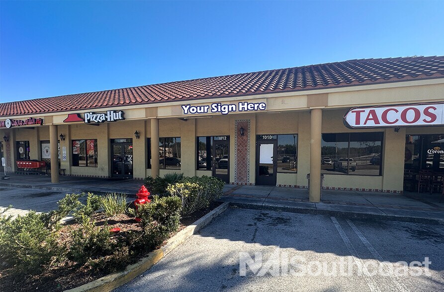 1000-1070 SE Port Saint Lucie Blvd, Port Saint Lucie, FL à louer - Photo du bâtiment - Image 2 de 8