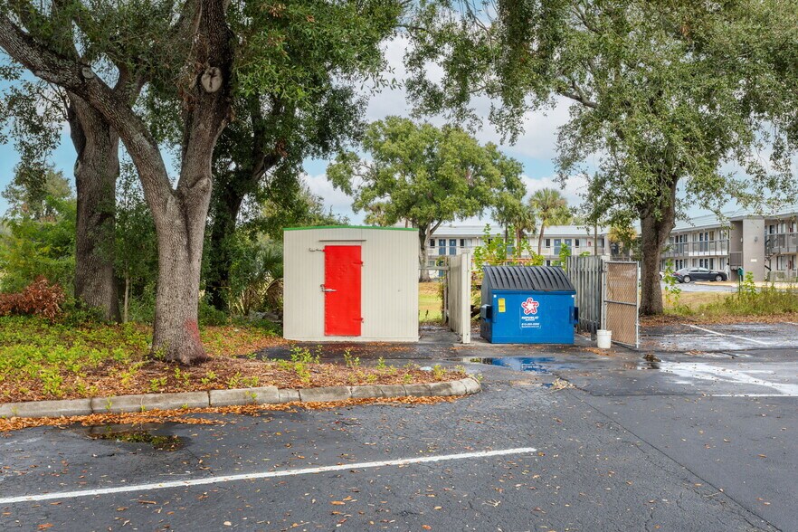 6620 E Dr Martin Luther King Jr Blvd, Tampa, FL à vendre - Photo du bâtiment - Image 3 de 25