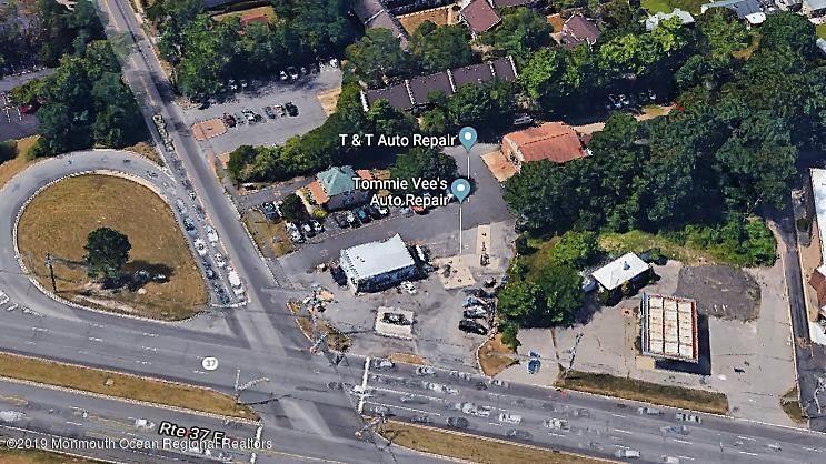 281 Route 37 E, Toms River, NJ à vendre - Photo du bâtiment - Image 1 de 8