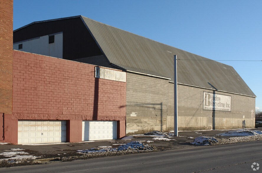 1800 N Salina St, Syracuse, NY à vendre - Photo du bâtiment - Image 2 de 2