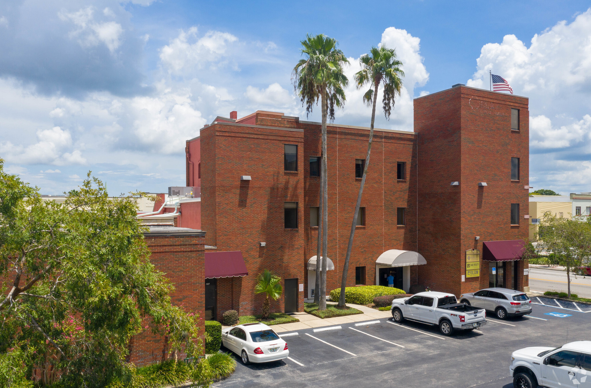 101 S Florida Ave, Lakeland, FL à louer Photo du bâtiment- Image 1 de 2