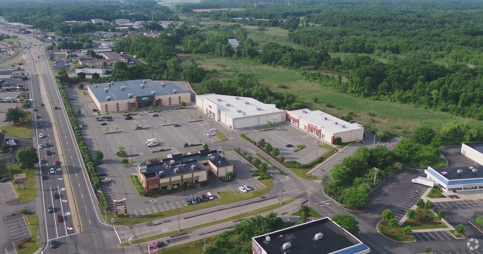 201 Highland Ave, Seekonk, MA for lease - Aerial - Image 2 of 14