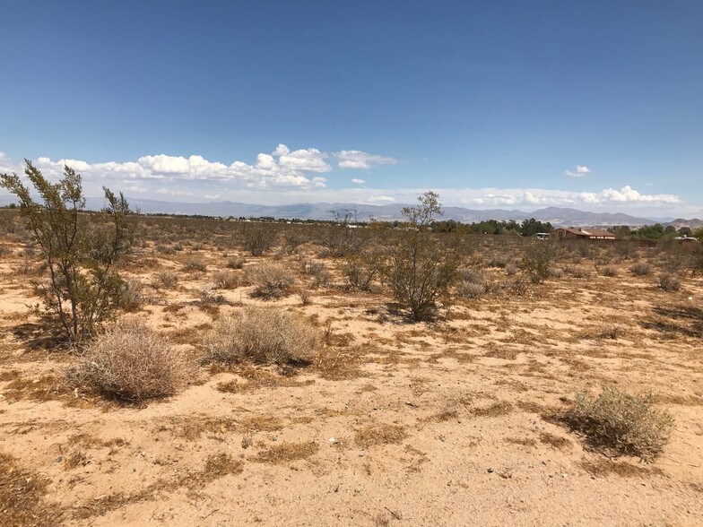 508-140-02 - Garth/Bowman, Ridgecrest, CA à vendre - Photo du bâtiment - Image 2 de 3