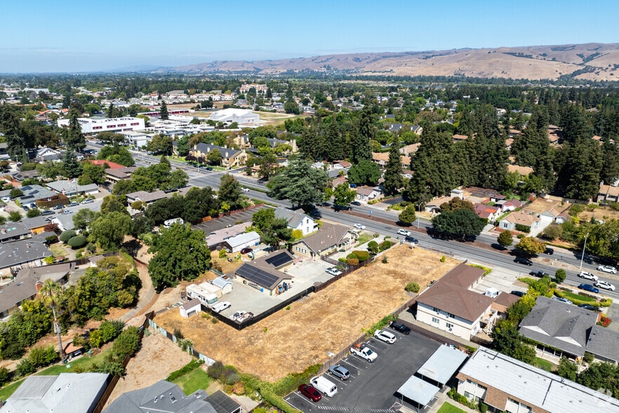 38239 Fremont Blvd, Fremont, CA à vendre - Aérien - Image 2 de 3
