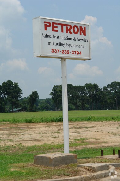 2726 Us-167, Lafayette, LA à vendre - Photo du bâtiment - Image 2 de 8