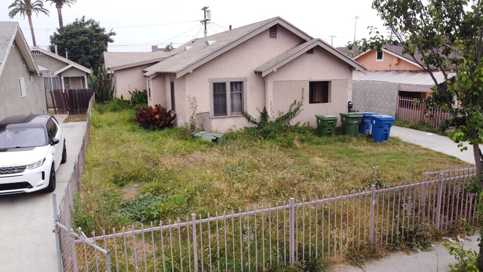 601 W 74th St, Los Angeles, CA à vendre - Photo du bâtiment - Image 2 de 4