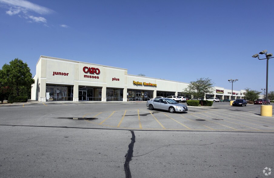 2409 W Kenosha Ave, Broken Arrow, OK à louer - Photo du bâtiment - Image 3 de 17