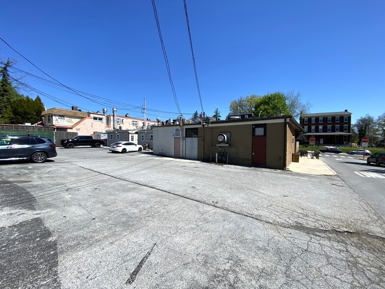 316-322 S High St, West Chester, PA à vendre - Photo du bâtiment - Image 3 de 12