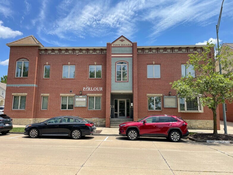 2024 Cherry Hill Dr, Columbia, MO à vendre - Photo du bâtiment - Image 1 de 6