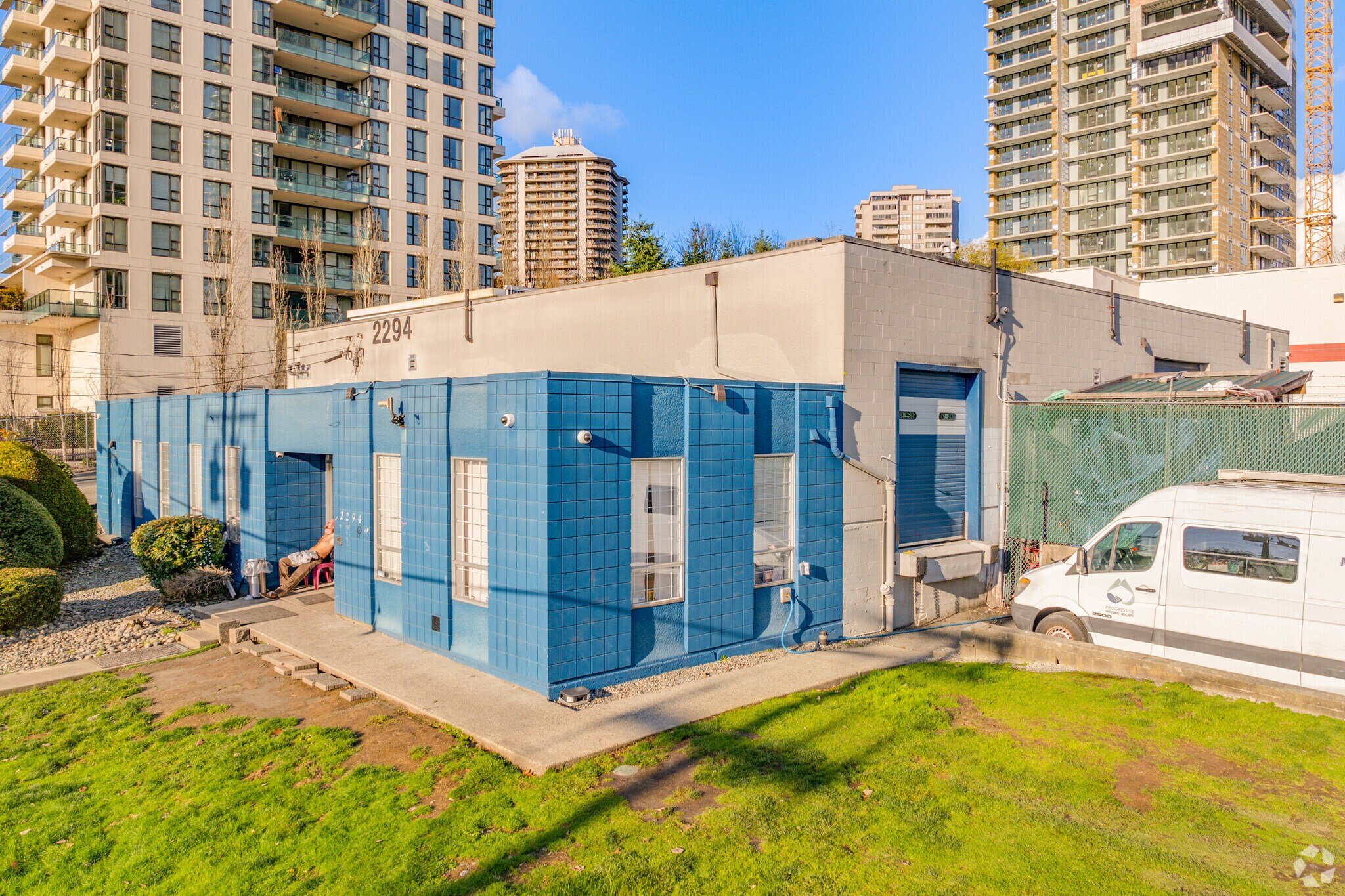 2294 Douglas Rd, Burnaby, BC for sale Primary Photo- Image 1 of 1