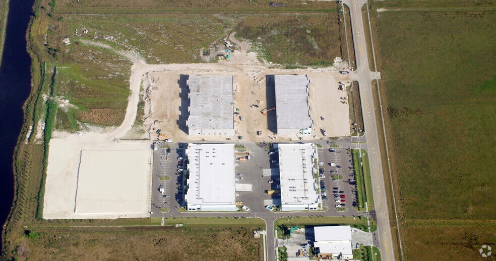 16850 Oriole Rd, Fort Myers, FL à louer - Aérien - Image 3 de 6