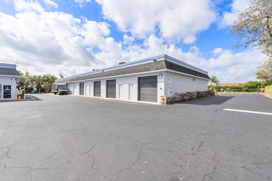 3866 Prospect Ave, West Palm Beach, FL for lease - Building Photo - Image 3 of 10