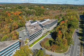 200 Summit Lake Dr, Valhalla, NY - aerial  map view