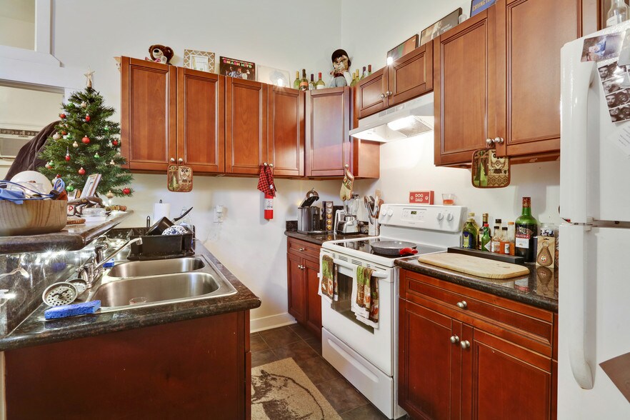 1217 Magazine St, New Orleans, LA à vendre - Photo du bâtiment - Image 2 de 6