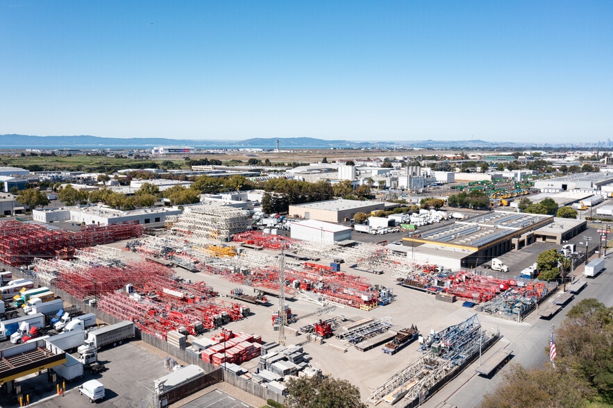 10645 Bigge St, San Leandro, CA for lease - Building Photo - Image 1 of 2