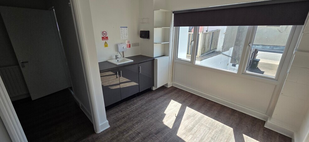 95 Cavendish Pl, Eastbourne à louer - Photo intérieure - Image 3 de 6