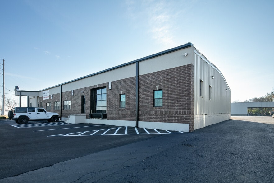 1180 Finney Dr, Lexington, KY for lease - Building Photo - Image 3 of 12