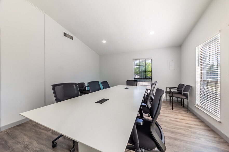 5206 Wind River Rd, Austin, TX à vendre - Photo intérieure - Image 3 de 27