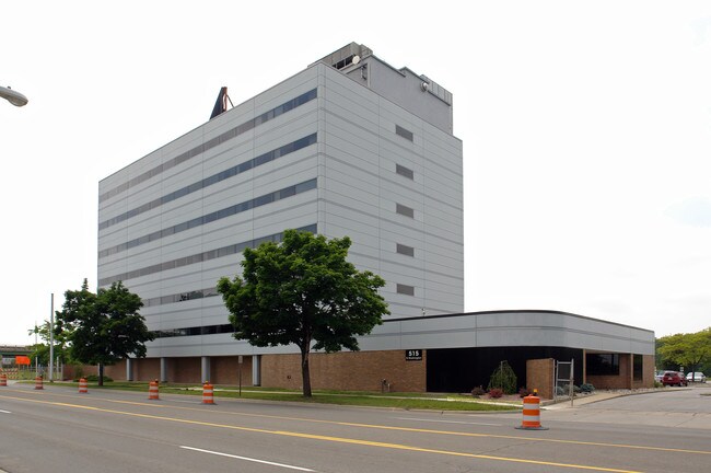 More details for 515 N Washington Ave, Saginaw, MI - Office for Lease